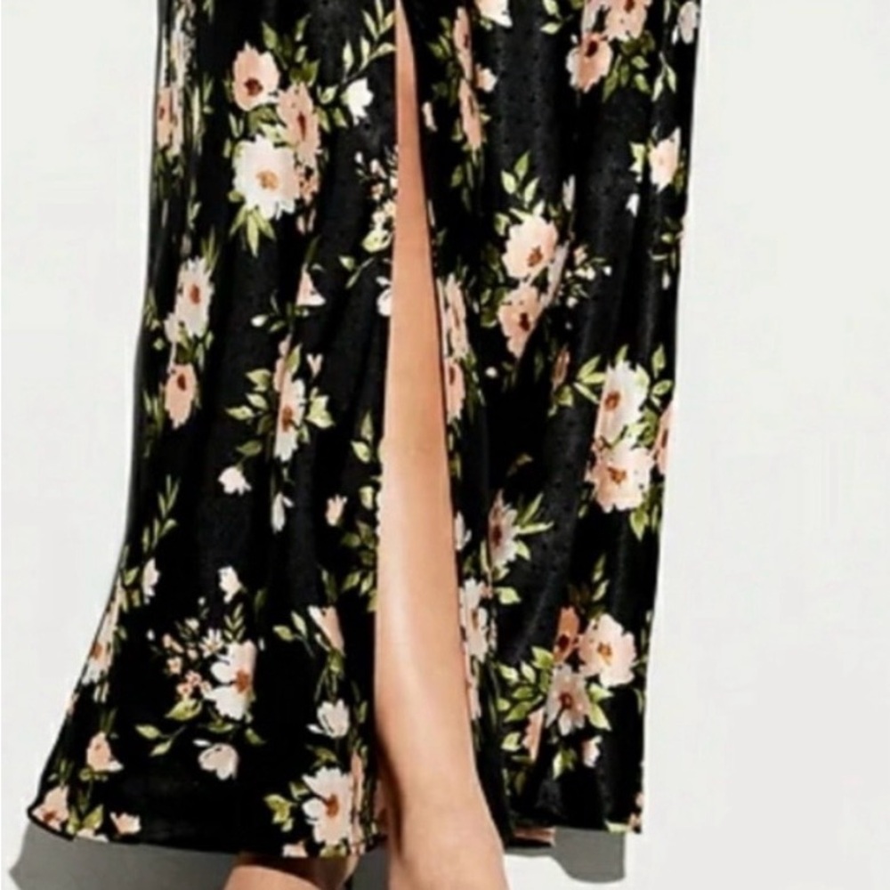 The Occasion by Old Navy Floral Black Maxi Dress with Flutter Sleeves M Tall - Picture 2 of 9
